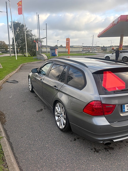 BMW 318d 6 of 12