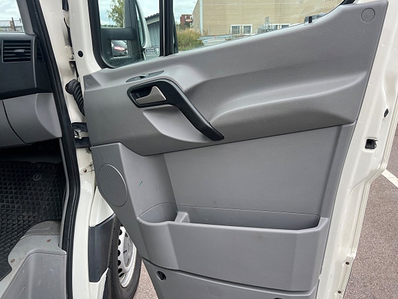 Volkswagen Crafter 10 of 12