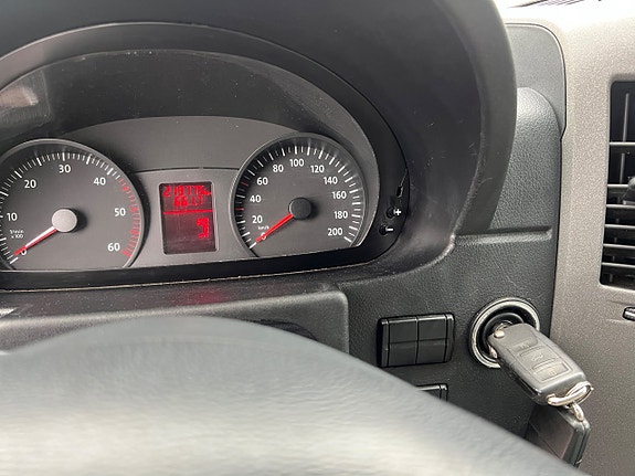 Volkswagen Crafter 11 of 12