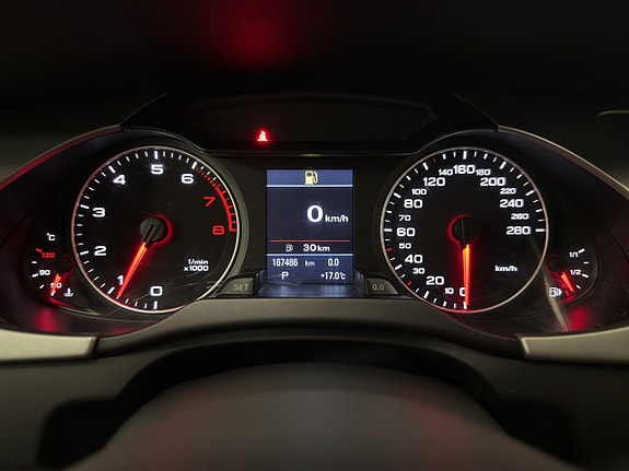 Audi A4 15 of 26