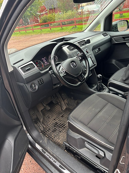 Volkswagen Caddy 6 of 6