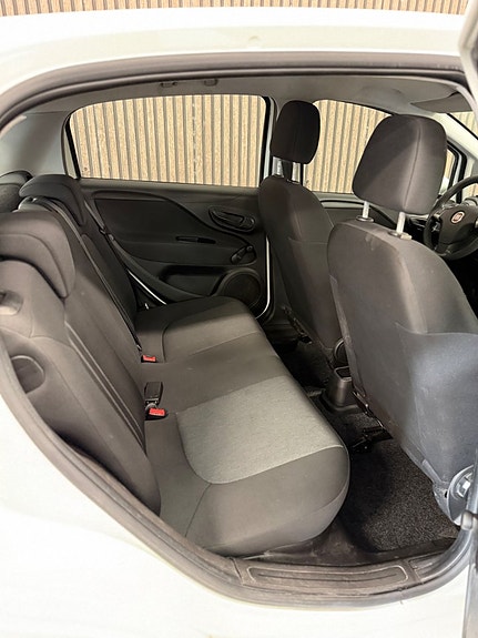 Fiat Punto 12 of 13