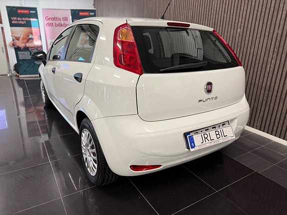 Fiat Punto 8 of 13