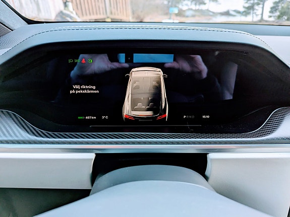 Tesla Model X 13 of 30
