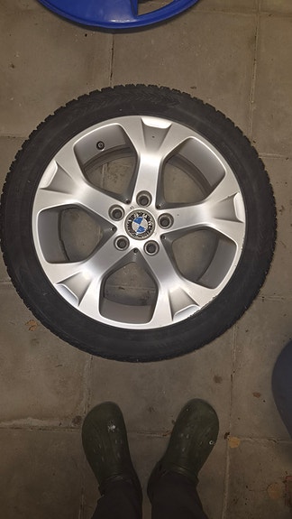 BMW 335i 11 of 12