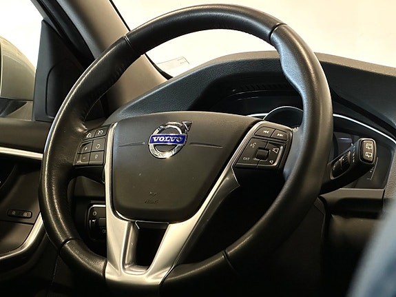 Volvo V60 9 of 12