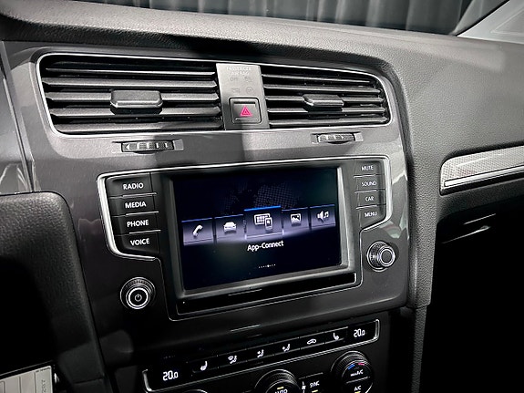 Volkswagen Golf Alltrack 21 of 21