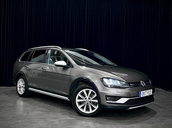 Volkswagen Golf Alltrack 3 of 21