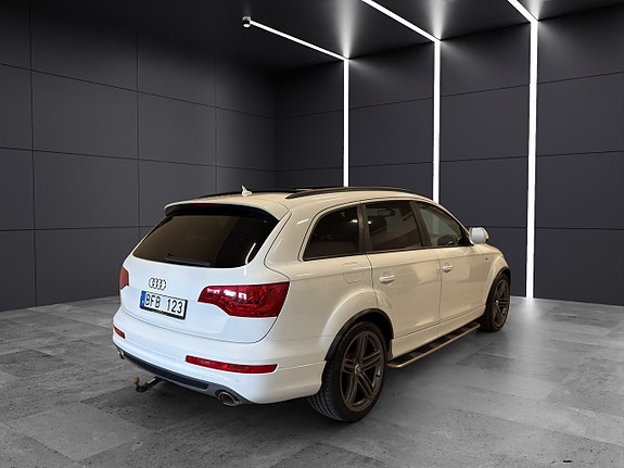 Audi Q7 6 of 29