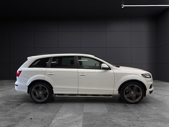 Audi Q7 7 of 29
