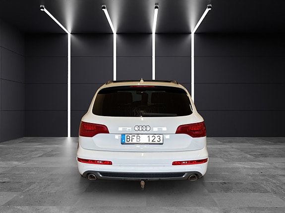 Audi Q7 5 of 29
