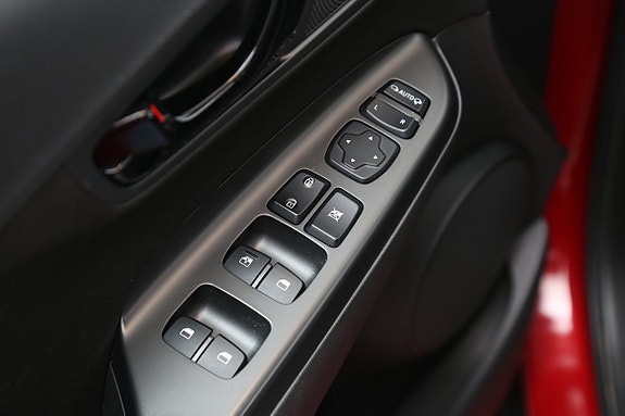 Hyundai Kona 12 of 24