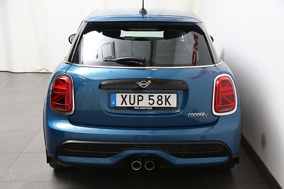 MINI Cooper S 7 of 25