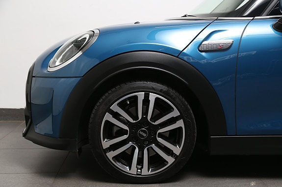 MINI Cooper S 8 of 25