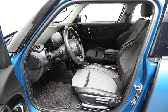 MINI Cooper S 10 of 25
