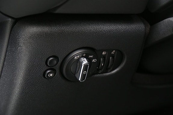 MINI Cooper S 12 of 25