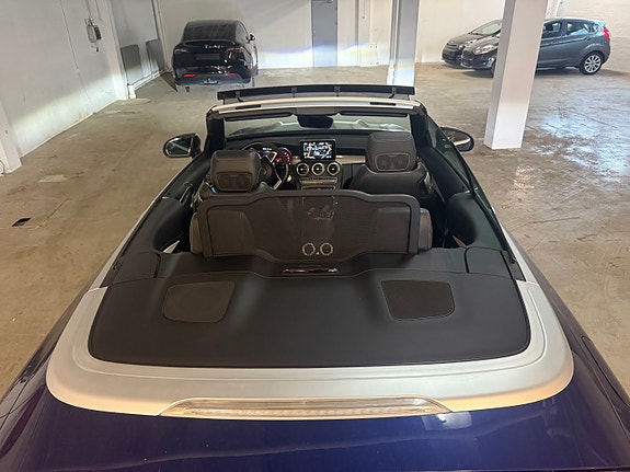 Mercedes-Benz C63 11 of 14