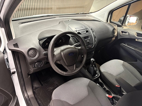 Ford Transit Courier 8 of 15