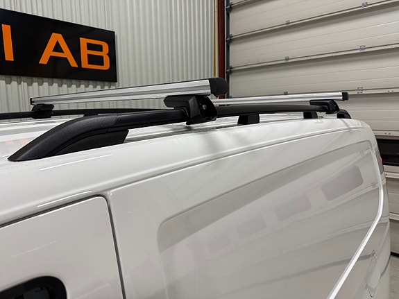 Volkswagen Caddy Maxi 15 of 19