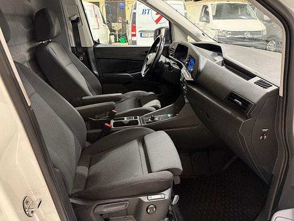 Volkswagen Caddy Maxi 12 of 19