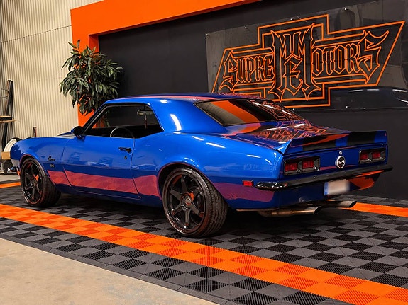 Chevrolet Camaro 2 of 4