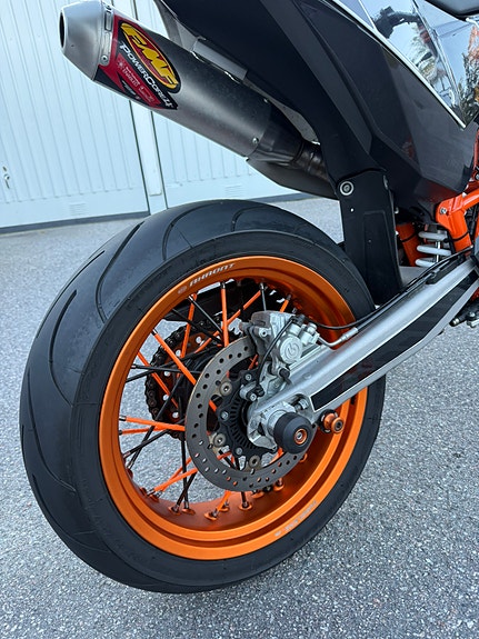 KTM 690 SMC R ABS 7 of 8