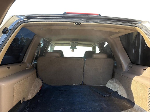 Chevrolet Tahoe 11 of 22