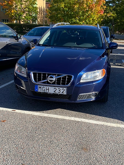 Volvo V70 4 of 18