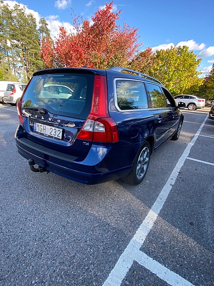 Volvo V70 12 of 18
