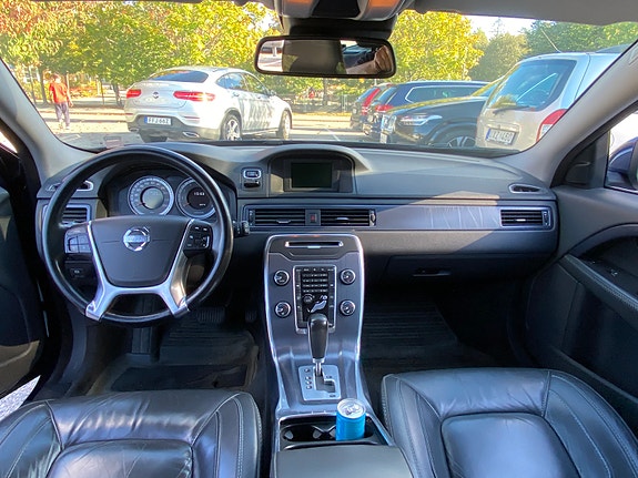 Volvo V70 15 of 18