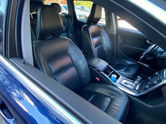 Volvo V70 6 of 18