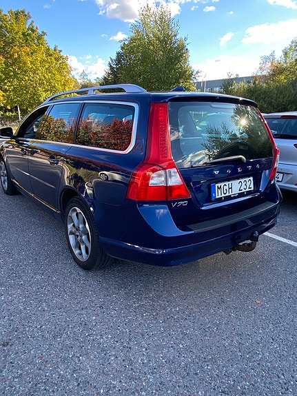 Volvo V70 8 of 18