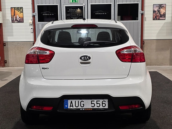 Kia Rio 7 of 21