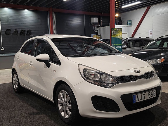 Kia Rio 4 of 21