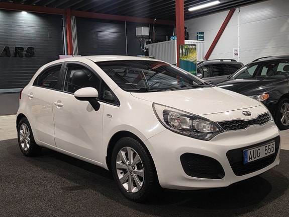 Kia Rio 3 of 21