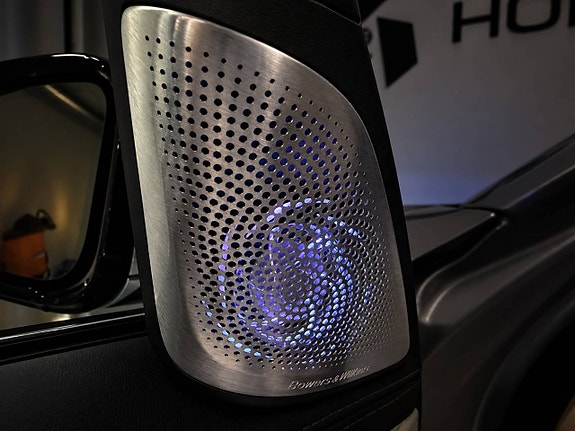 BMW 750Li 19 of 28