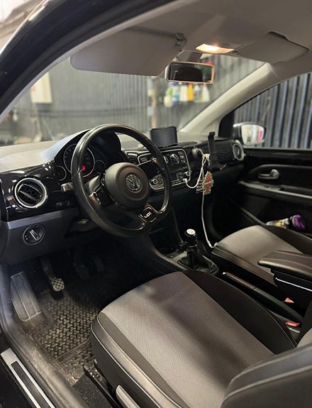 Volkswagen UP! 7 of 7