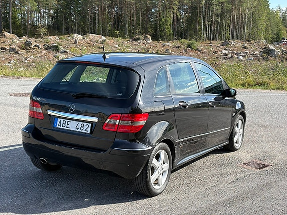 Mercedes-Benz B170 6 of 12