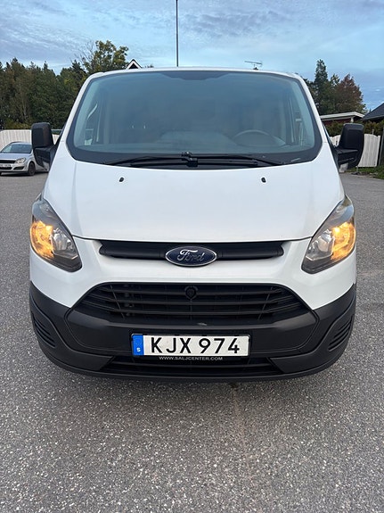 Ford Transit Custom 14 of 15