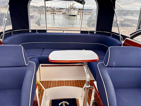 Aquador 23 DC 2007 - Mercruiser 350 hk 2021 4 of 12