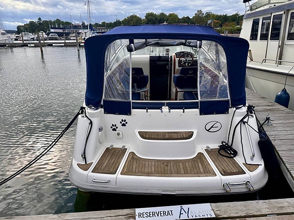 Aquador 23 DC 2007 - Mercruiser 350 hk 2021 2 of 12