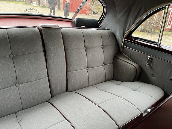 Cadillac Series 62 4 of 6