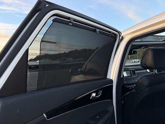 Kia Sorento 18 of 30