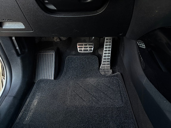 Kia Sorento 25 of 30