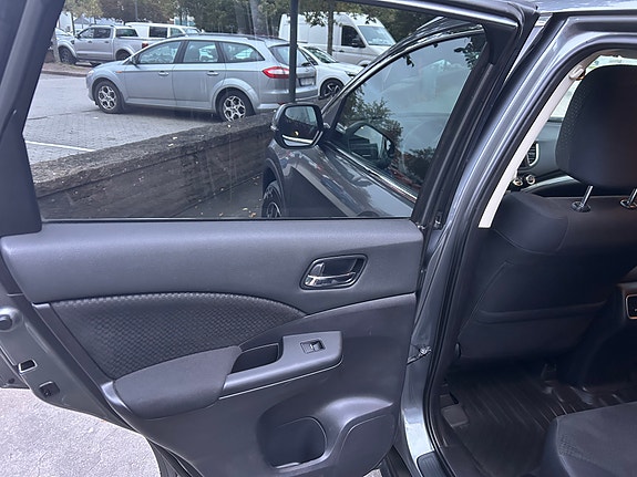 Honda CR-V 13 of 14