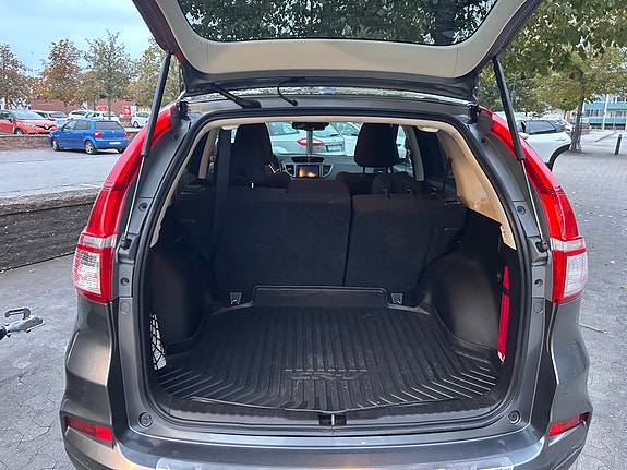 Honda CR-V 8 of 14