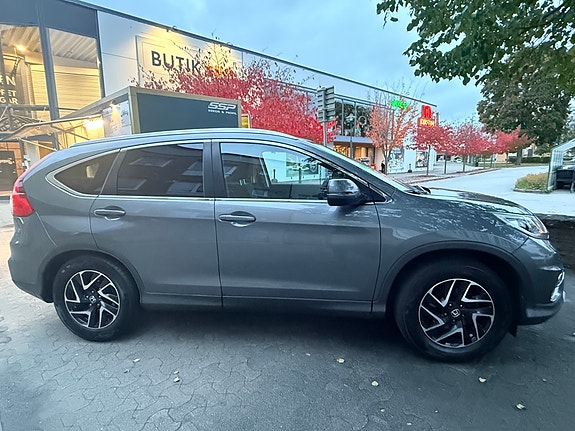 Honda CR-V 7 of 14