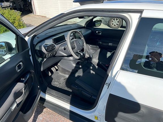 Citroen C4 Cactus 3 of 6