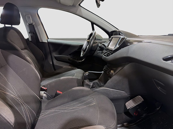 Peugeot 208 11 of 22