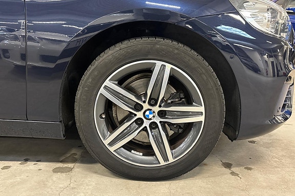 BMW 220d 11 of 27